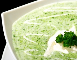 Kremna brokoli juha