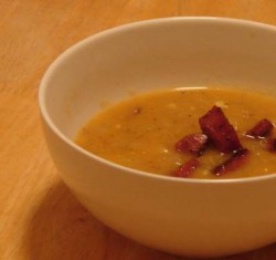 Krepka krompirjeva juha