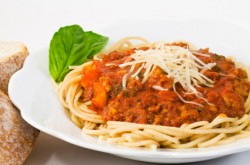 Špageti z bolones omako