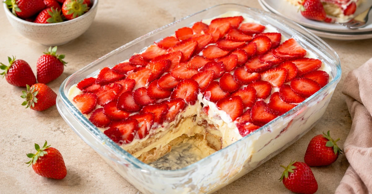 Jagodni tiramisu brez jajc recept